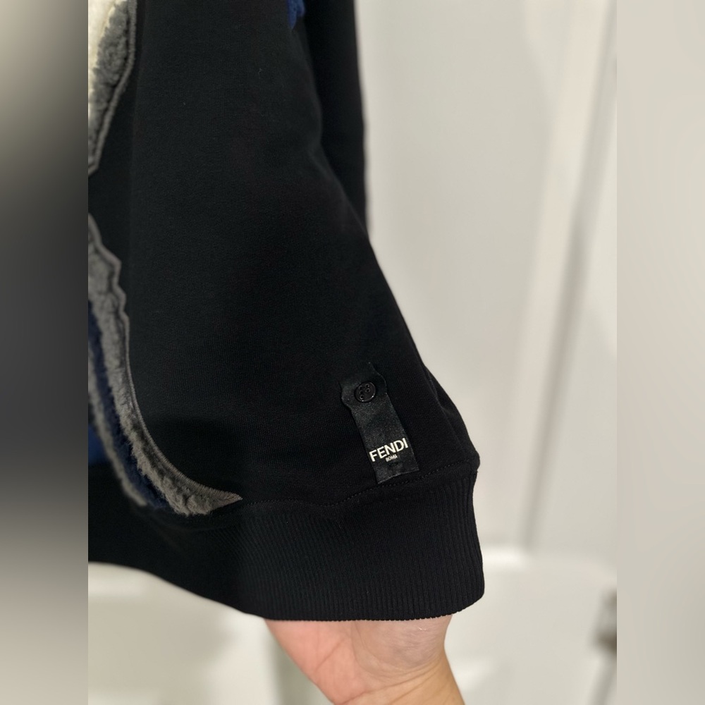 FENDI Sweater - Picture 8 of 15